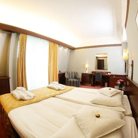 Park Diament Отель 4*